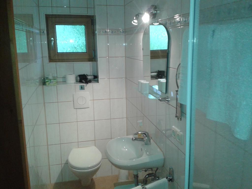 Gaestehaus Attenhauser Unterammergau Pokoj fotografie